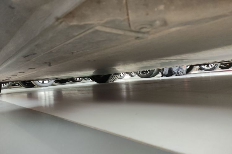 宝马i4 2023款 eDrive35局部细节9001