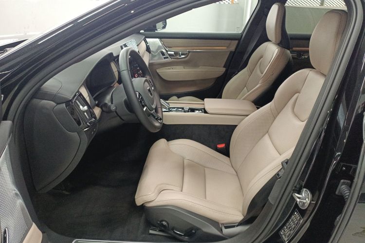 沃尔沃S90新能源 2025款 插电式混动 四驱长续航智雅豪华版局部细节19