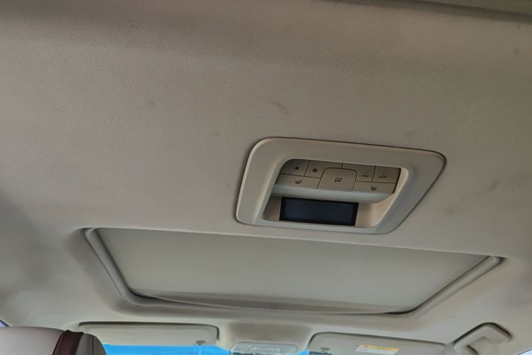 别克GL8 2014款 3.0L GT豪华商务豪雅版局部细节22