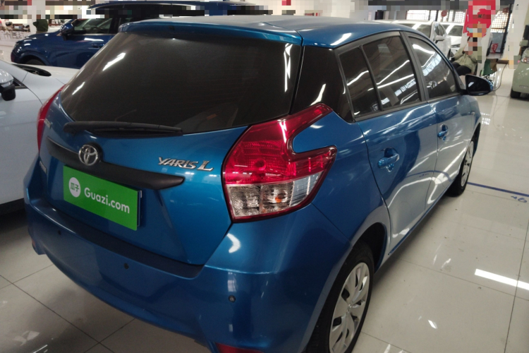 丰田 YARiS L 致炫 2014款 1.3E 自动魅动版车身外观7