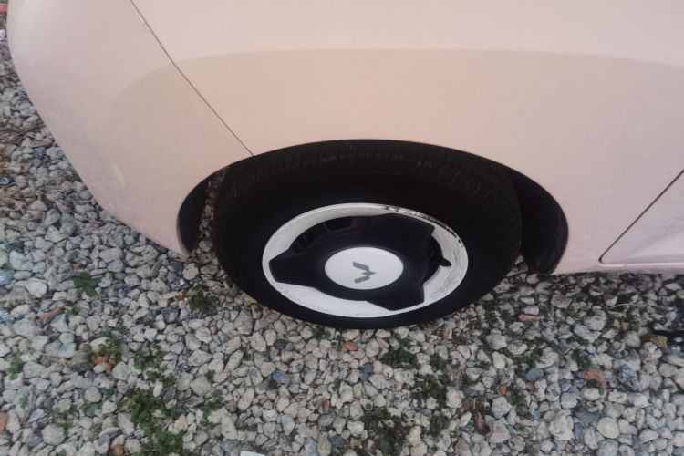 五菱汽车 宏光MINIEV 2021款 马卡龙臻享款 磷酸铁锂车身外观6007