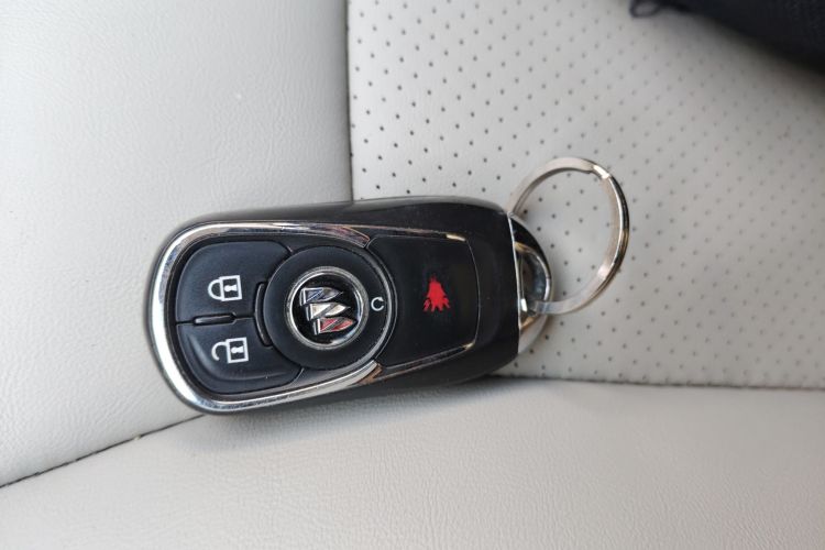 别克GL8 2023款 陆上公务舱 舒适型中控内饰11