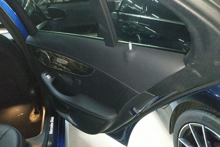 奔驰C级 2021款 C 260 L 运动版中控内饰45