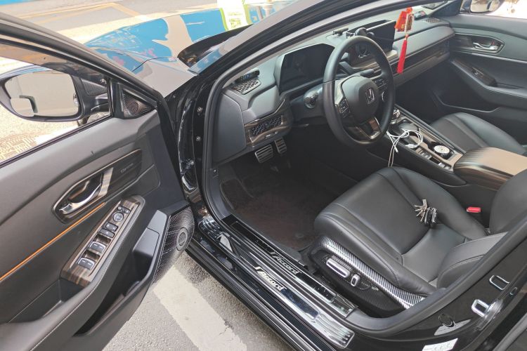 本田 雅阁 2025款 260TURBO 豪华版中控内饰20