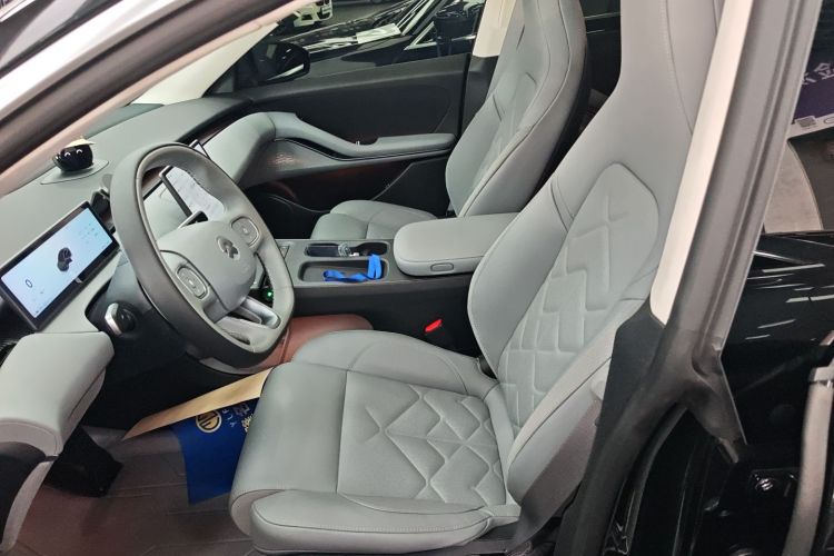 蔚来ET5 2024款 75kWh中控内饰19