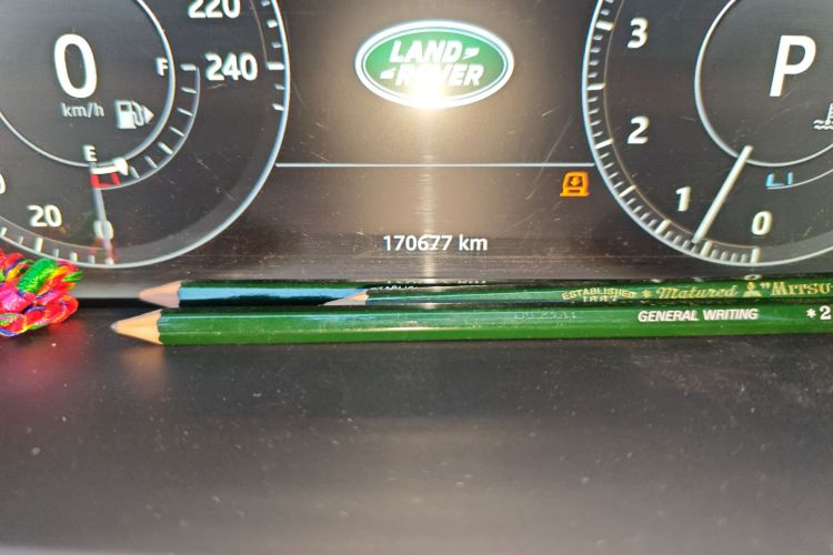 路虎 揽胜运动版 2017款 3.0 SC V6 HSE DYNAMIC中控内饰15