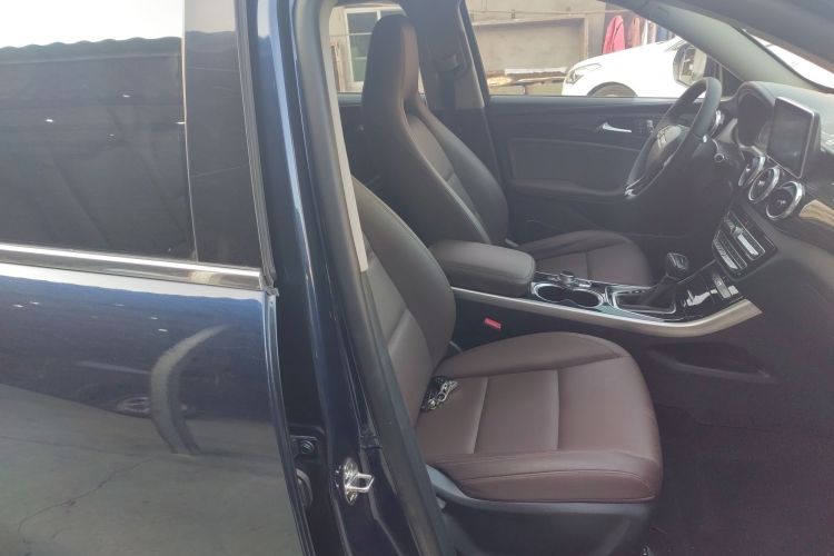 君马汽车 君马MEET 3(美图3) 2018款 1.5T CVT豪华型局部细节41