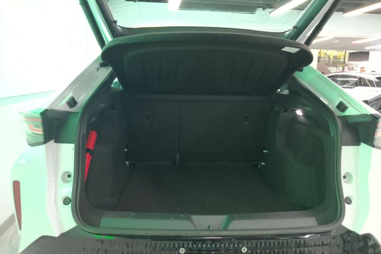 大众 ID.UNYX 与众 2024款 Pro 长续航版机舱底盘23