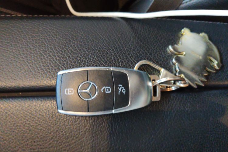 奔驰A级 2019款 A 200 L 运动轿车中控内饰11