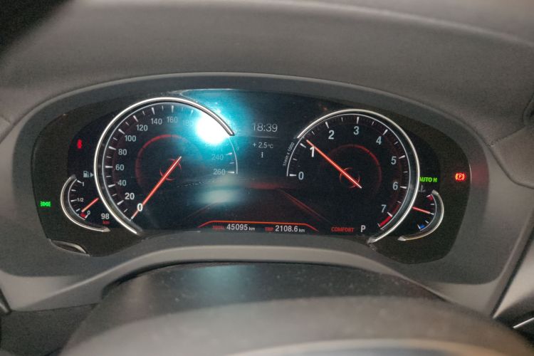 宝马X3 2019款 xDrive28i M运动套装中控内饰14