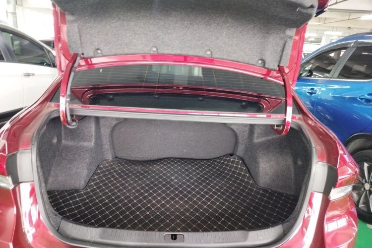 别克 英朗 2021款 改款 典范 1.5L 自动精英型机舱底盘23