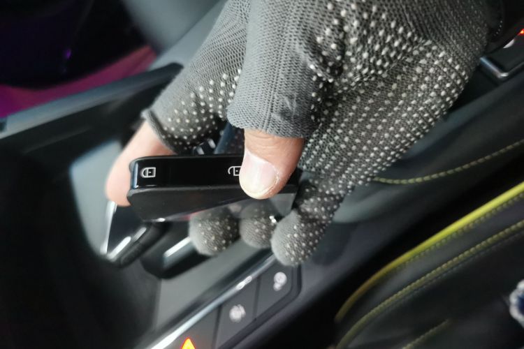 领克06 2023款 Remix 1.5T Hero中控内饰11