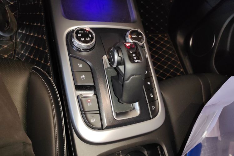 坦克300 2021款 城市版 2.0T 很有型中控内饰18