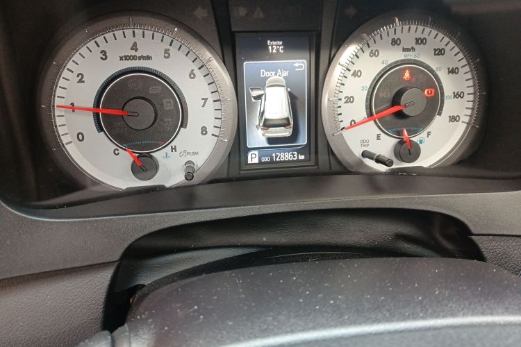 丰田Sienna（平行进口）中控内饰15