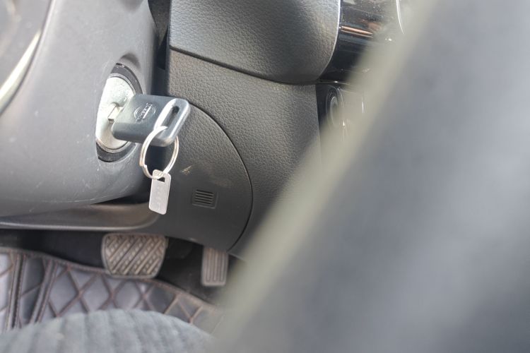 日产 轩逸 2022款 经典 1.6XL CVT豪华版中控内饰7001