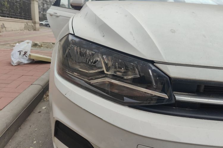 大众 Polo 2021款 Plus 1.5L 自动炫彩科技版车身外观8