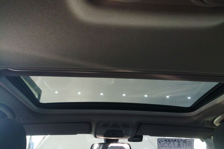 宝马3系 2015款 320Li 超悦版时尚型中控内饰22