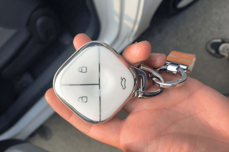 长安启源 长安Lumin 2025款 205km 香沁款中控内饰11