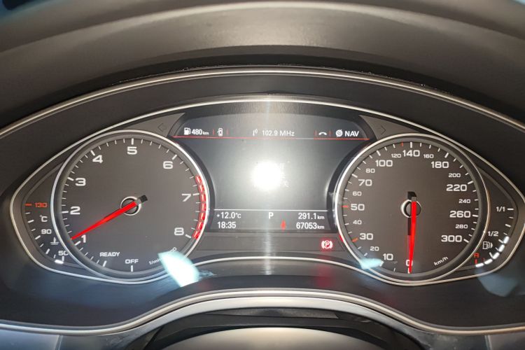 奥迪A6L 2018款 30周年年型 TFSI 进取型局部细节14