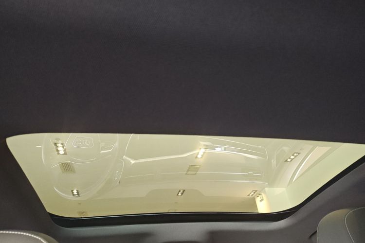 奥迪A6L 2023款 40 TFSI 豪华动感型中控内饰22