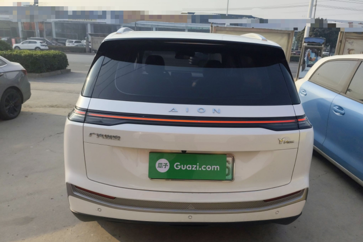 埃安 AION Y 2023款 Plus 510 智领版车身外观6