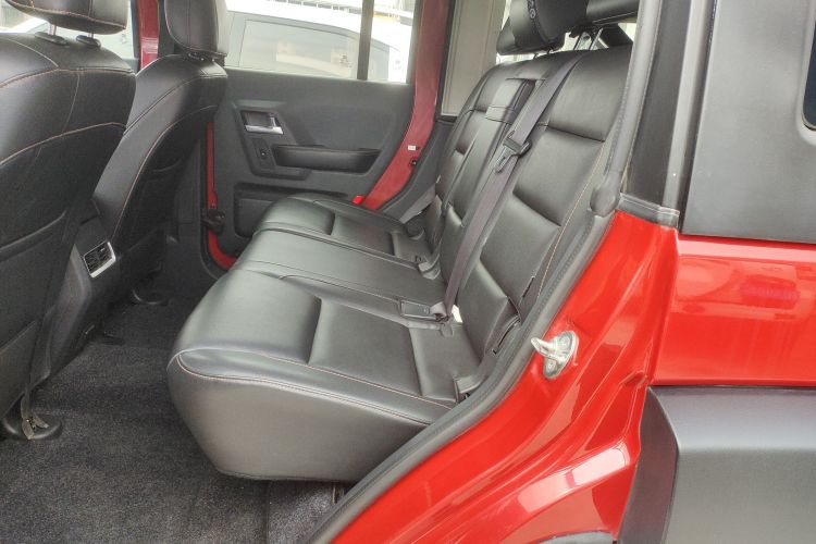 北京BJ40 2016款 40L 2.3T 自动四驱尊享版中控内饰21