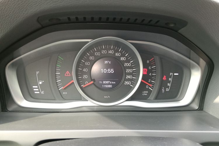 沃尔沃S60 2015款 S60L 2.0T 智行版中控内饰14