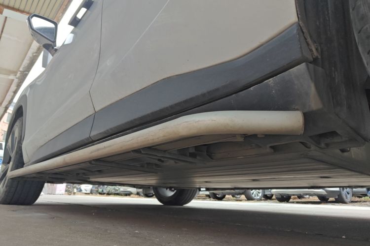 埃安 AION V 2021款 Plus 80 智享科技版 三元锂局部细节9002