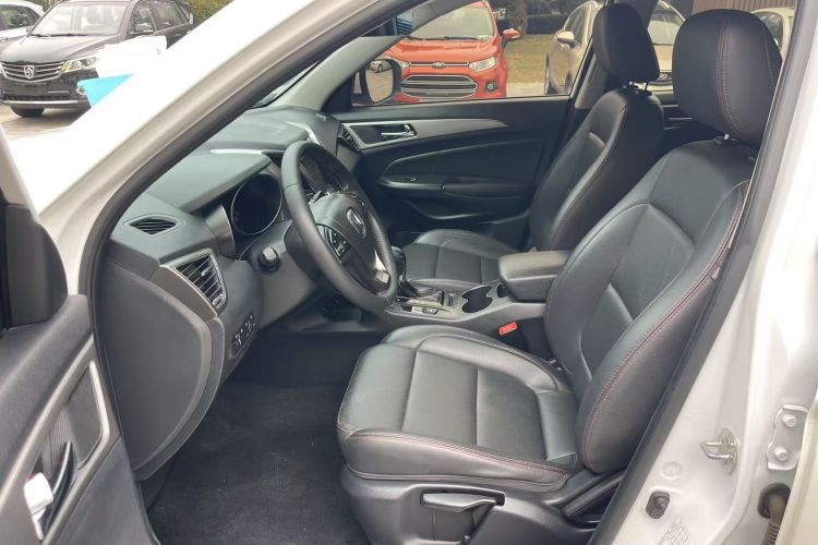 长安CS75 2016款 1.8T 自动精英型 国V中控内饰19