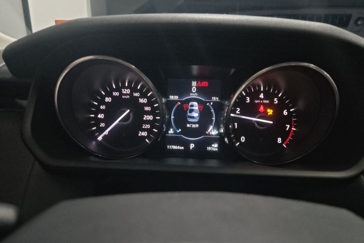 路虎 发现 2017款 3.0 SC V6 S中控内饰14