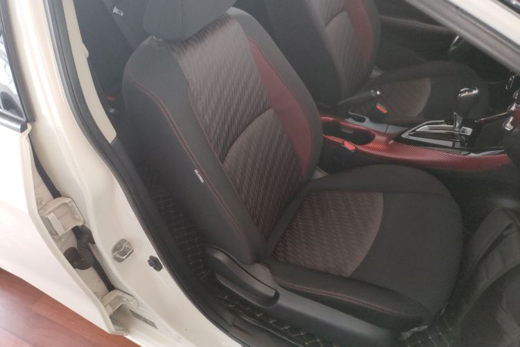 日产 蓝鸟 2020款 1.6L CVT炫酷版局部细节41