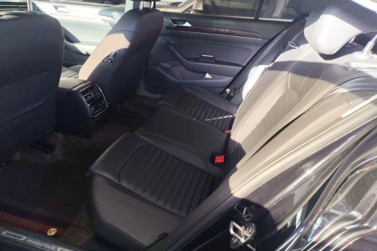 大众 迈腾 2019款 330TSI DSG 豪华型 国VI中控内饰21