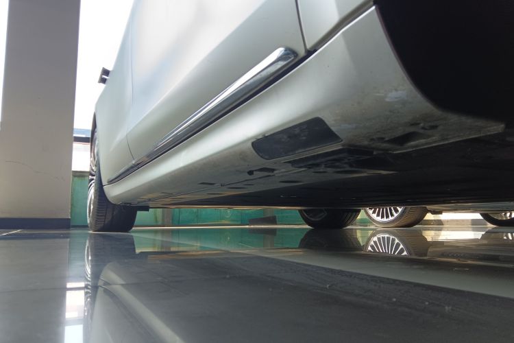 鸿蒙智行 享界S9 2024款 纯电 Ultra 四驱旗舰版局部细节9001