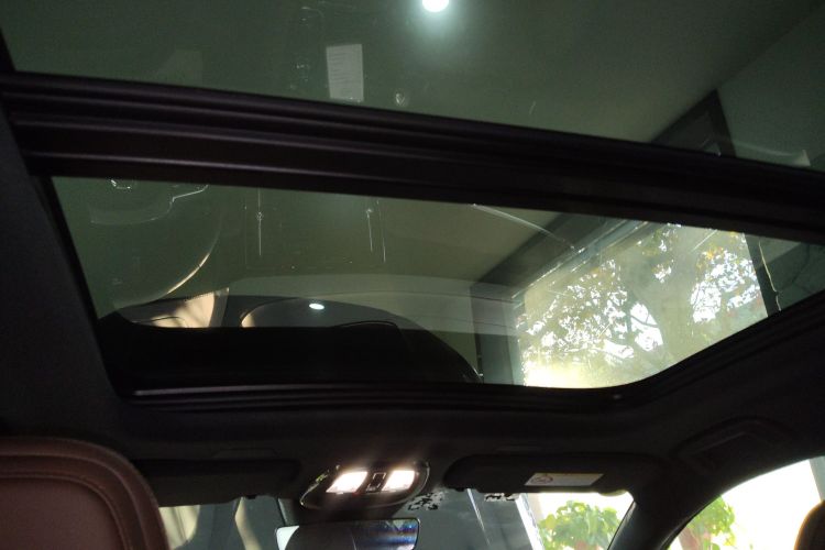 沃尔沃S90新能源 2024款 插电式混动 四驱长续航智雅豪华版局部细节22