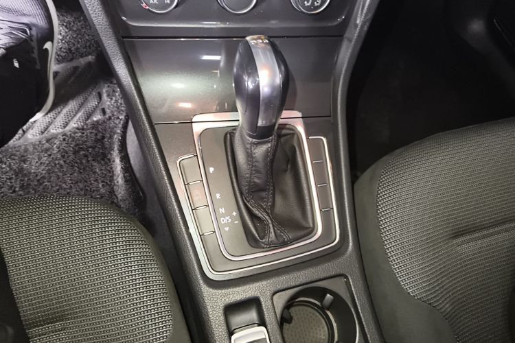 大众 高尔夫 2019款 280TSI DSG舒适型 国VI局部细节18