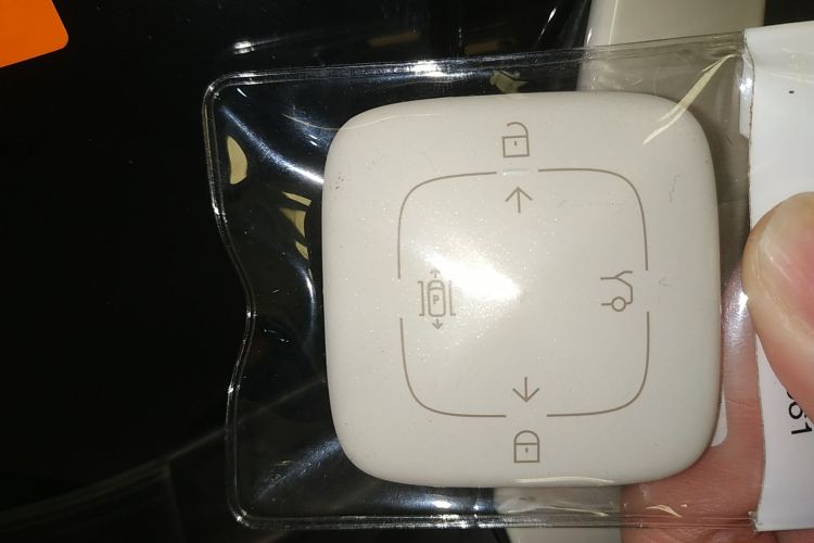 极氪X 2025款 四座后驱魔方版中控内饰7001