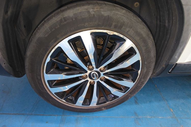 广汽传祺 传祺GS4 2016款 235T G-DCT豪华版车身外观6008