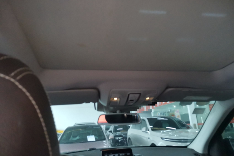 奔驰GLS 2016款 GLS 400 4MATIC动感型中控内饰22