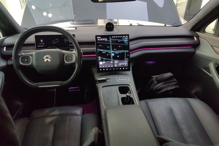 蔚来ES8 2023款 100kWh 签名版中控内饰12