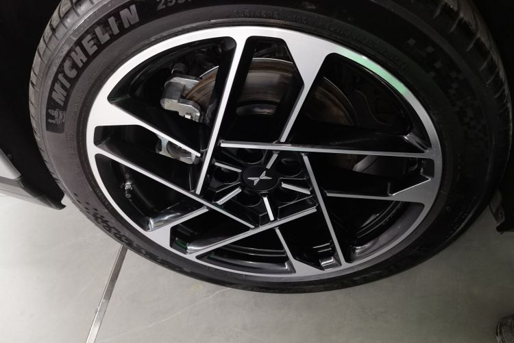 小鹏P7+ 2024款 超长续航 Max车身外观6008