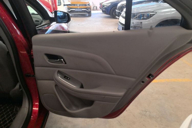 雪佛兰 迈锐宝 2014款 2.0L 自动豪华版中控内饰45