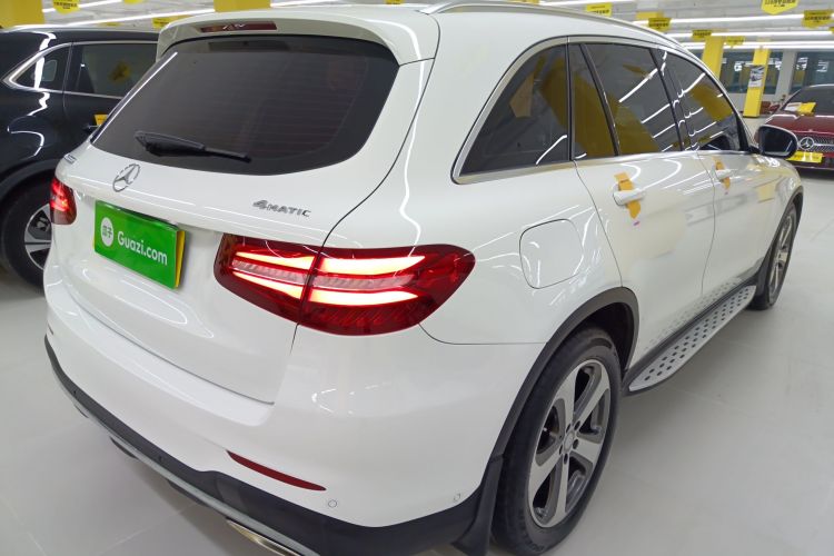 奔驰GLC 2017款 GLC 300 4MATIC 动感型车身外观7