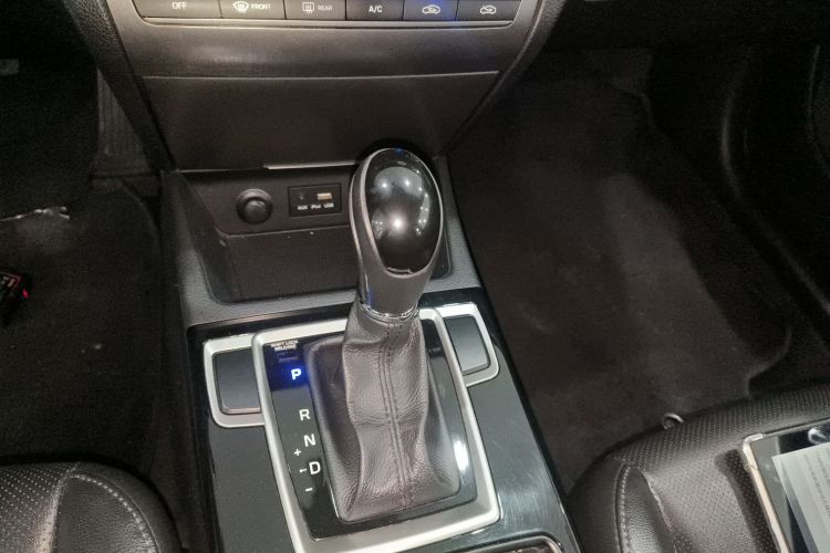 现代 名图 2014款 1.8L 自动智能型GLS中控内饰18