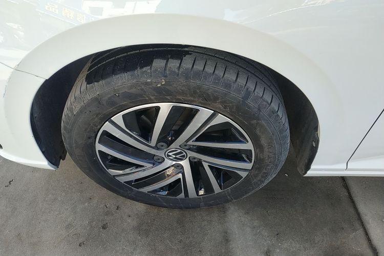 大众 朗逸 2023款 1.5L 自动星空五百万版车身外观6002