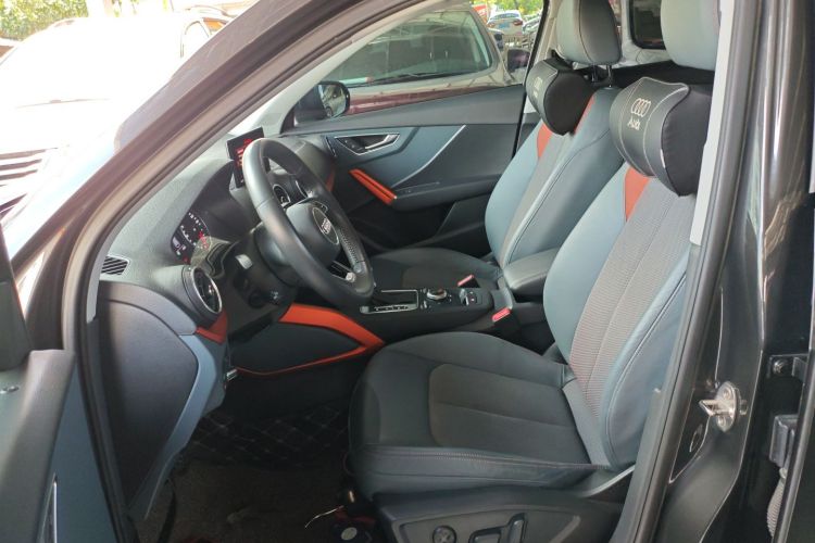 奥迪Q2L 2018款 35 TFSI 时尚致雅型 国V局部细节19