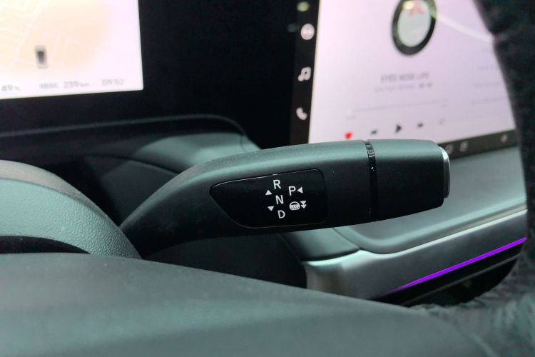 小鹏P7 2021款 480N中控内饰18