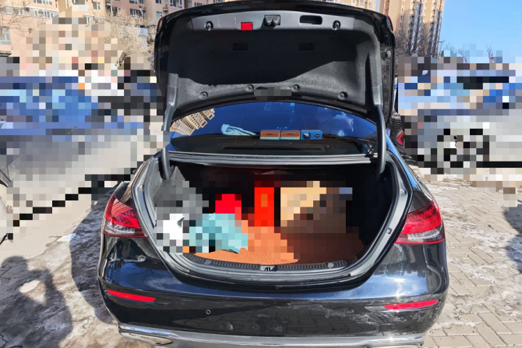 奔驰E级 2021款 改款 E 260 L中控内饰23