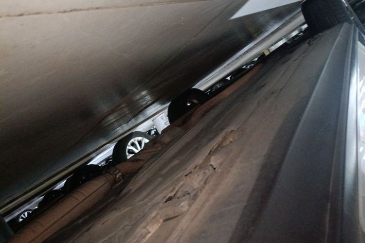 奔驰GLK级 2013款 GLK 300 4MATIC 时尚型局部细节9003