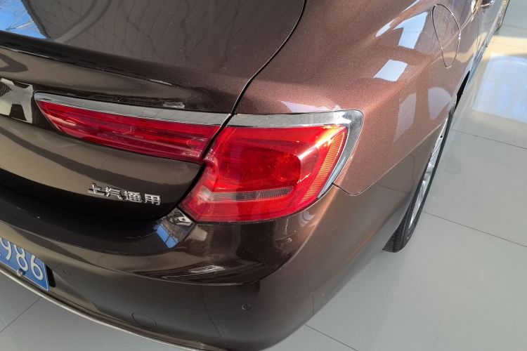 别克 君越 2016款 20T 精英型车身外观9