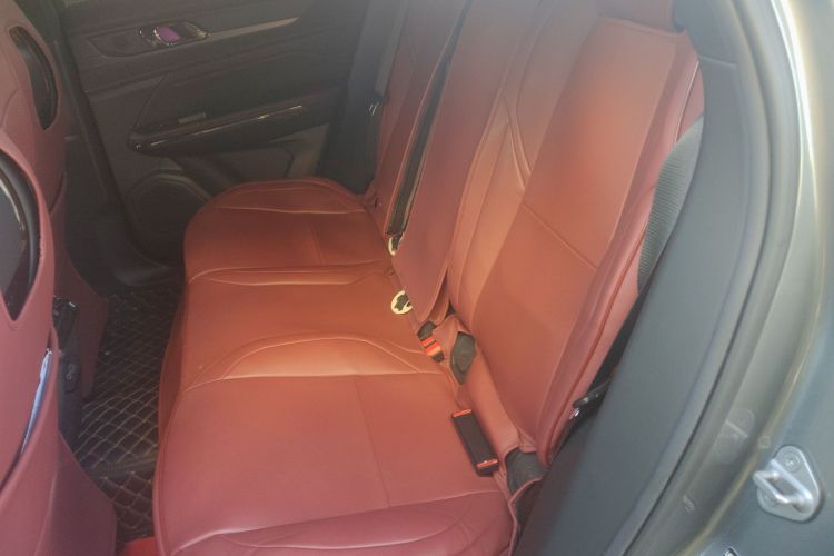 领克05 2022款 2.0TD 四驱劲Halo中控内饰21